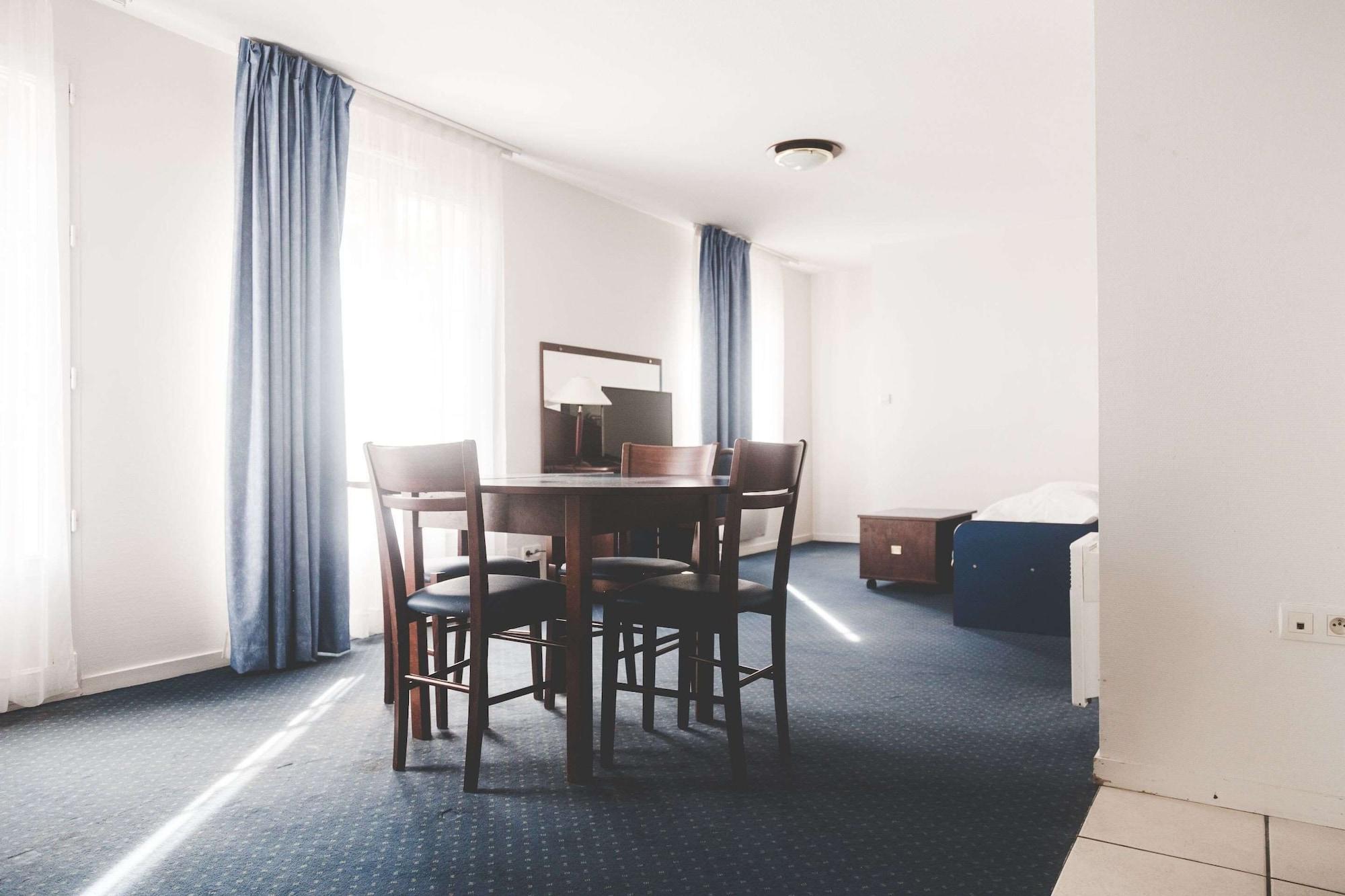 Terres De France - Appart'Hotel La Roche-Posay Ngoại thất bức ảnh