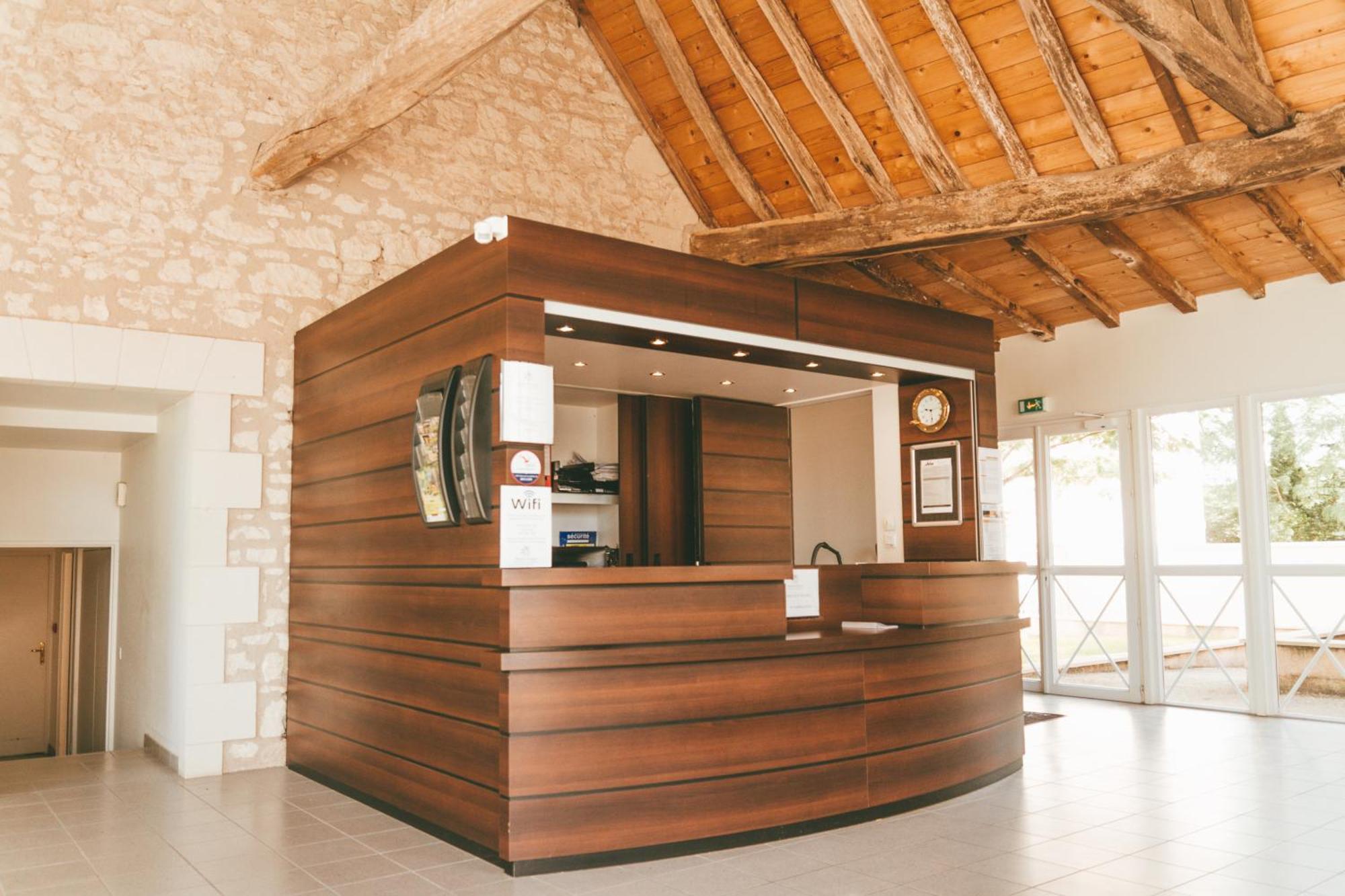 Terres De France - Appart'Hotel La Roche-Posay Ngoại thất bức ảnh